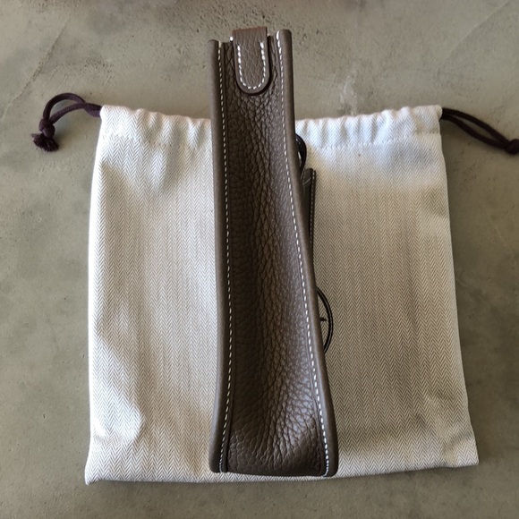 ❤️ SOLD DIRECT! New Hermès Evelyn TPM in Etoupe - Picture 8 of 14